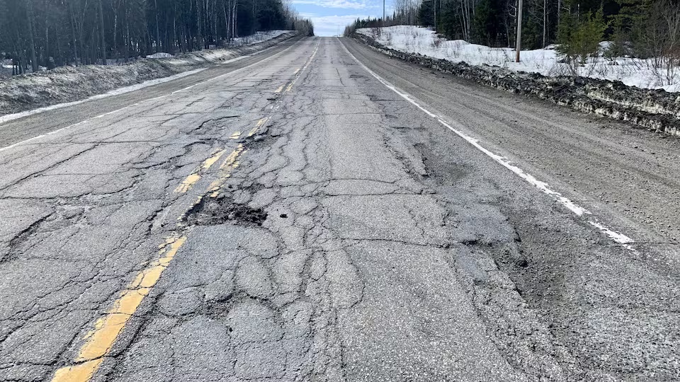 Québec 113, LebelsurQuévillon, Québec CAA Worst Roads